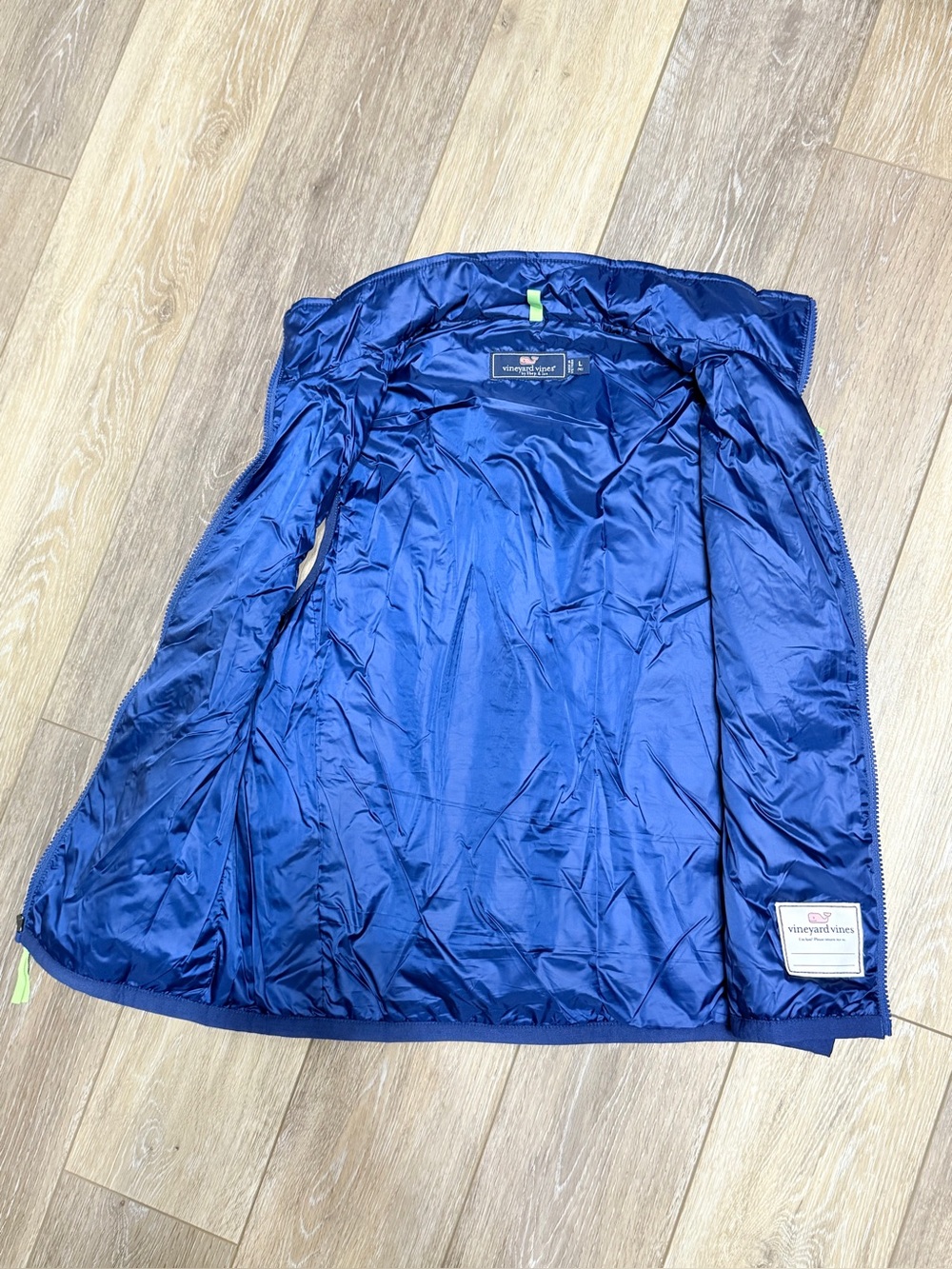 NWOT Vineyard Vines Kids Navy Quilted Puffer Vest with Neon Accents (L 16 ) - Picture 5 of 8